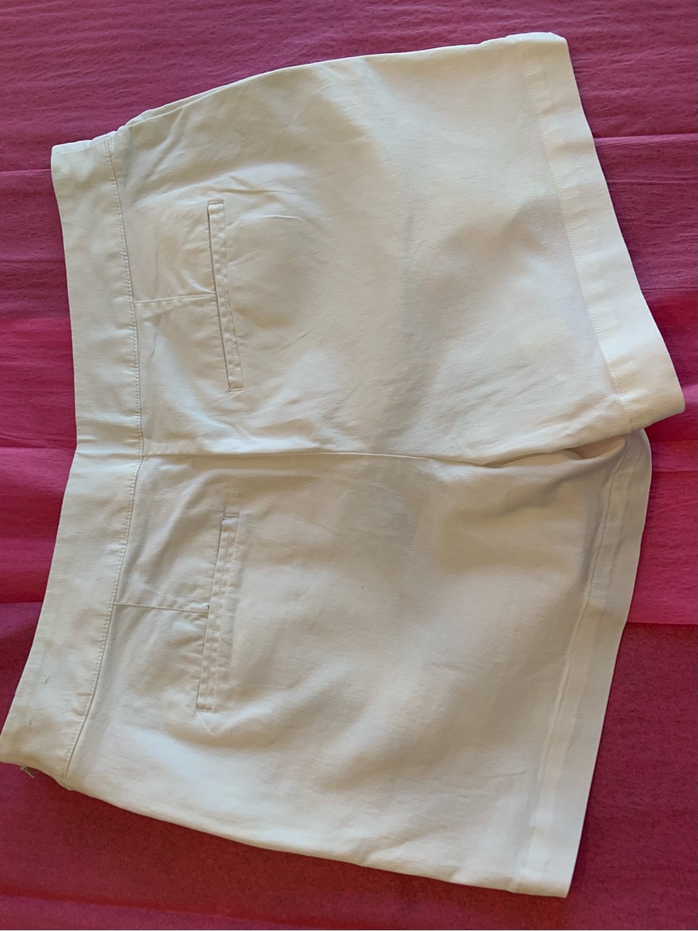 Loft Women’s White Button Accent Casual Shorts - Picture 7 of 7